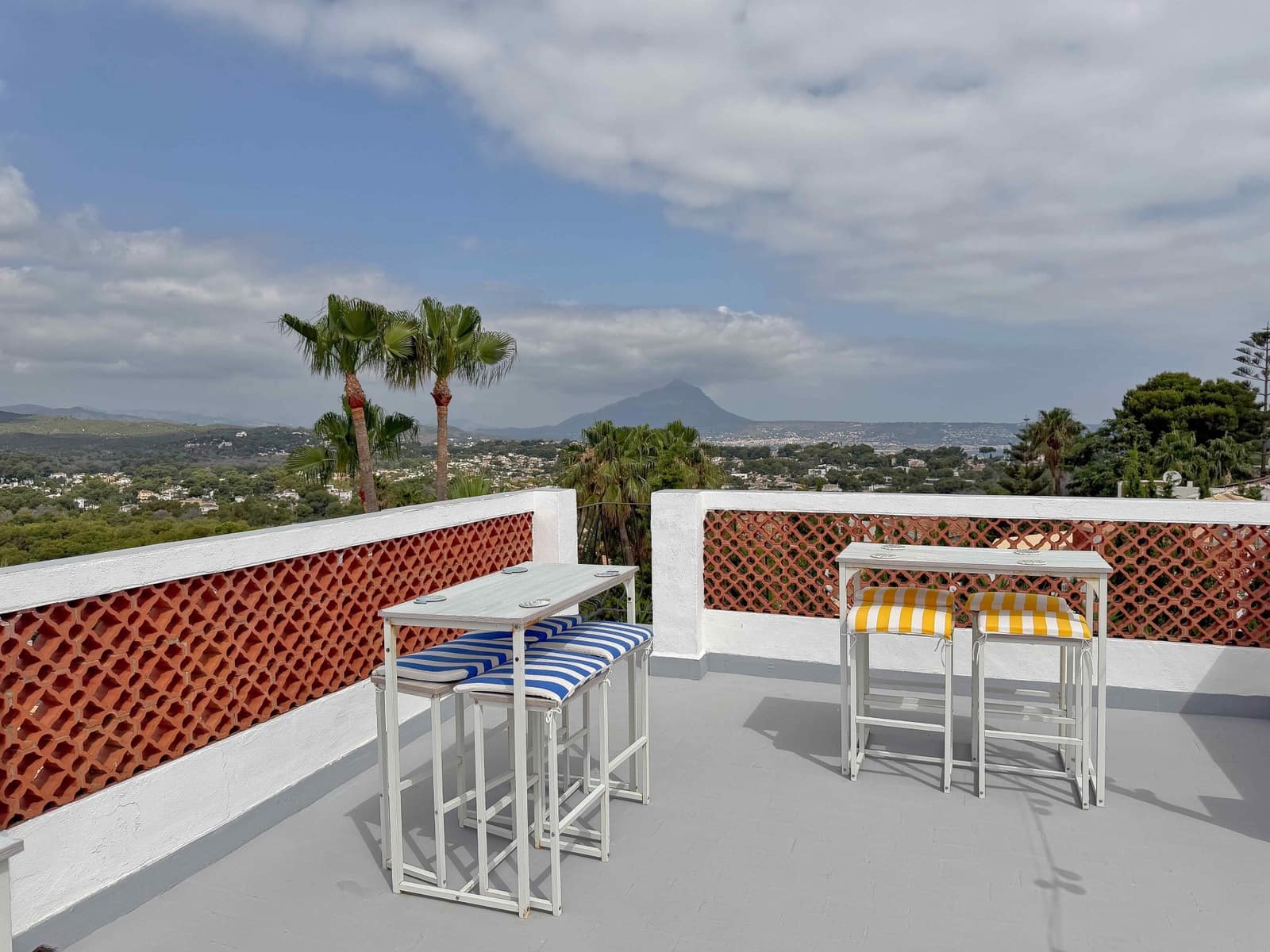 6 sovrum Villa till salu i Javea / Xabia med pool - 1 495 000 € (Ref: 10037179)