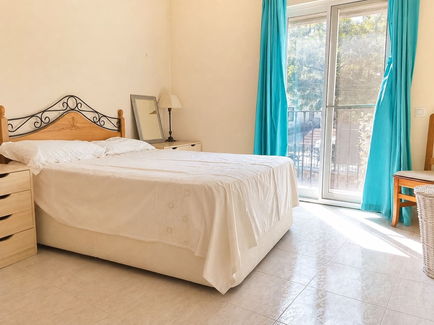 3 bedroom Townhouse for sale in Orba - € 260,000 (Ref: 10037180)