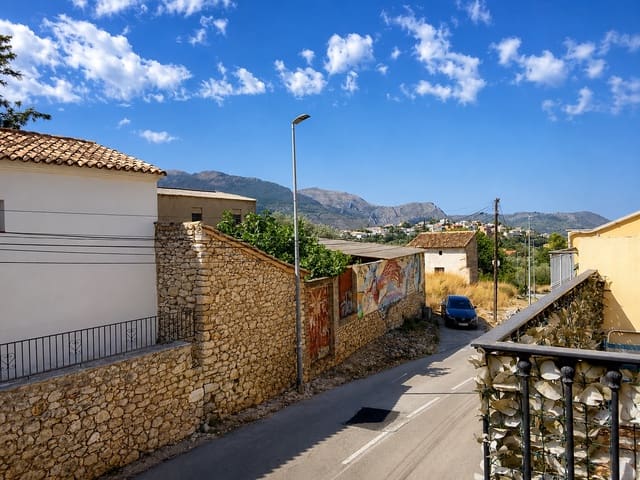 3 chambre Maison de Ville à vendre à Orba - 260 000 € (Ref: 10037180)