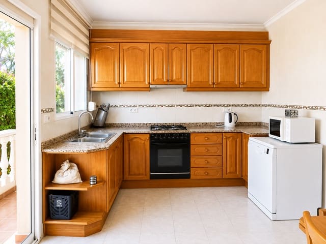 3 chambre Maison de Ville à vendre à Orba - 260 000 € (Ref: 10037180)