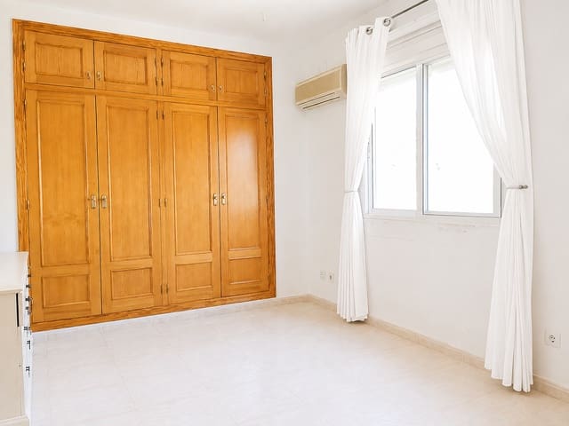 3 chambre Maison de Ville à vendre à Orba - 260 000 € (Ref: 10037180)