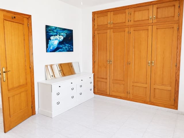 3 chambre Maison de Ville à vendre à Orba - 260 000 € (Ref: 10037180)
