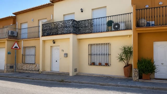 3 quarto Casa em Banda para venda em Orba - 260 000 € (Ref: 10037180)