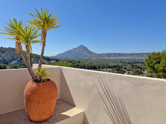 5 makuuhuone Huvila myytävänä paikassa Centro ciudad, Javea / Xàbia mukana uima-altaan - 2 495 000 € (Ref: 10044949)