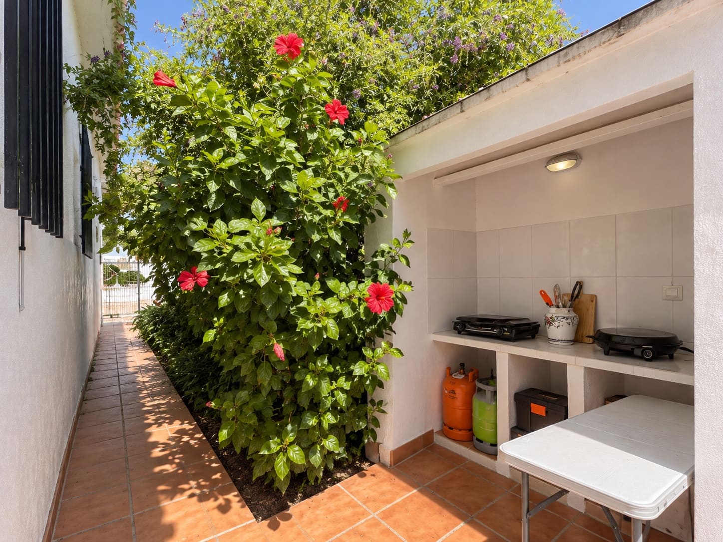 4 bedroom Villa for sale in Oliva - € 409,000 (Ref: 10058798)