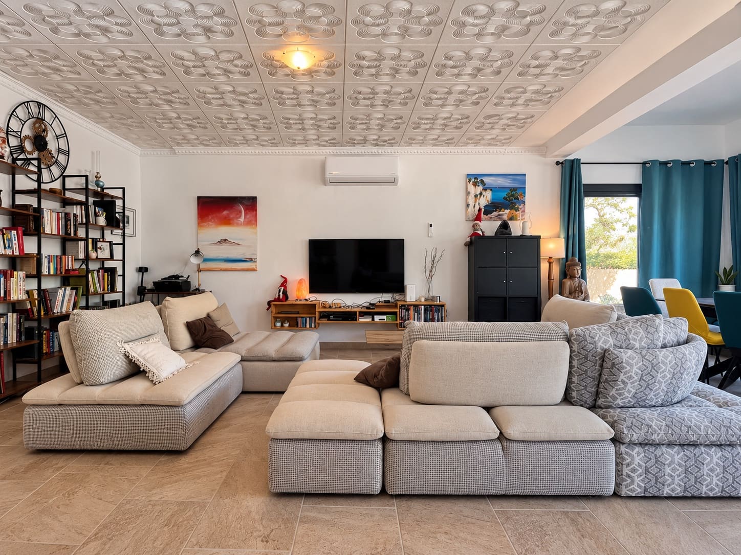 4 bedroom Villa for sale in Oliva - € 409,000 (Ref: 10058798)