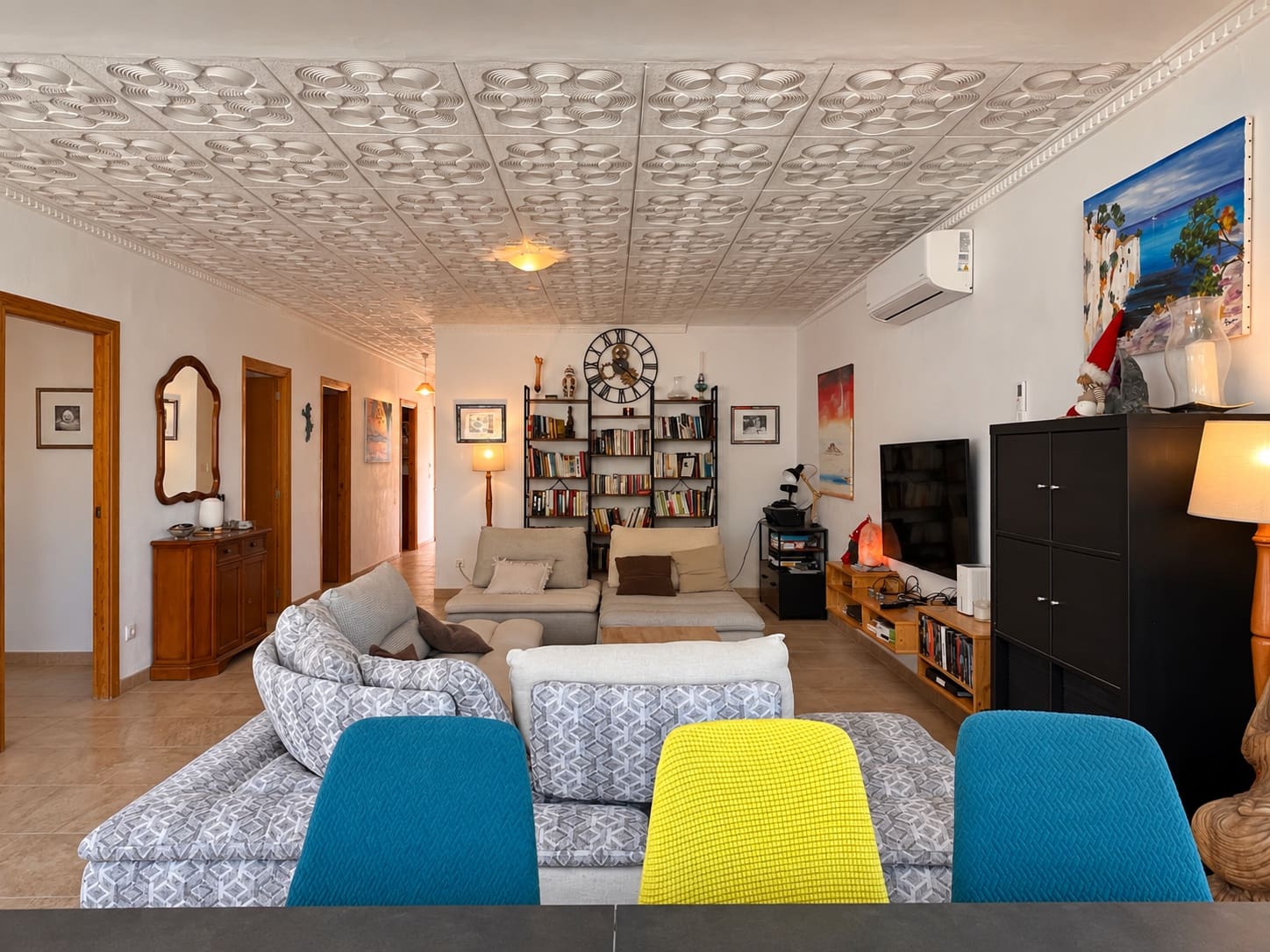 4 bedroom Villa for sale in Oliva - € 409,000 (Ref: 10058798)