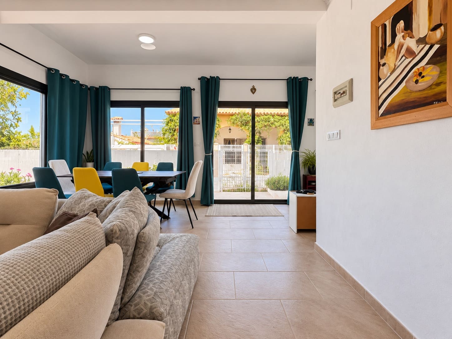 4 bedroom Villa for sale in Oliva - € 409,000 (Ref: 10058798)