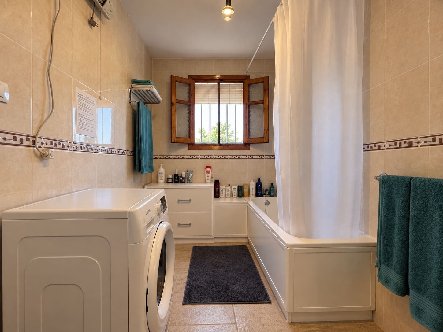 4 bedroom Villa for sale in Oliva - € 409,000 (Ref: 10058798)