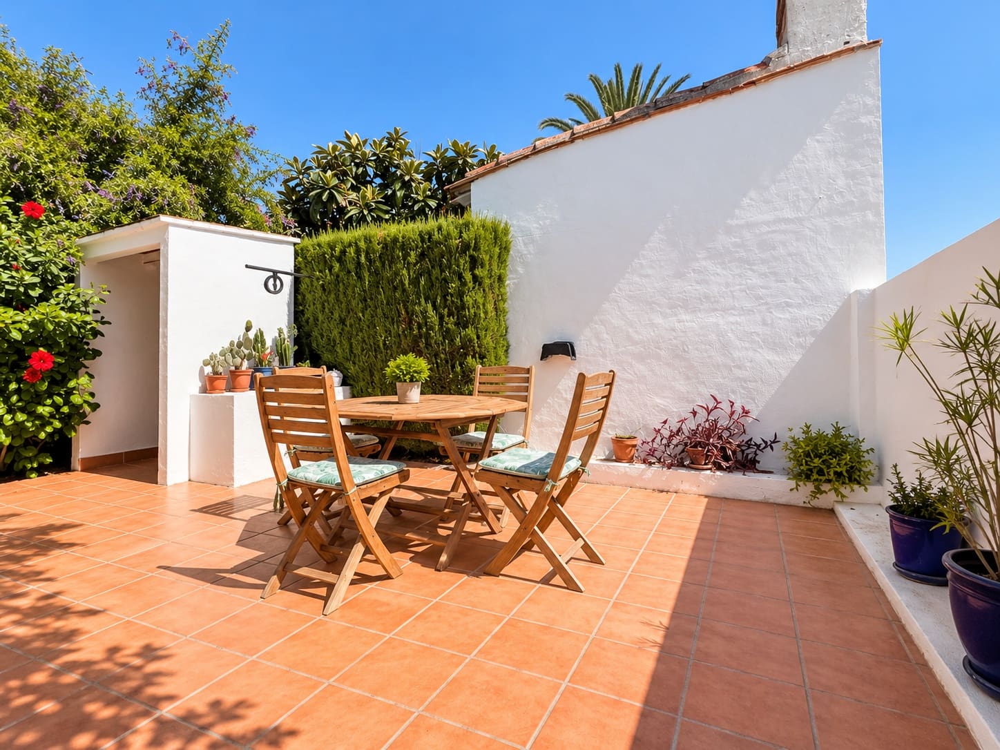 4 bedroom Villa for sale in Oliva - € 409,000 (Ref: 10058798)