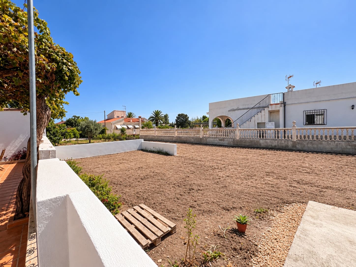 4 bedroom Villa for sale in Oliva - € 409,000 (Ref: 10058798)