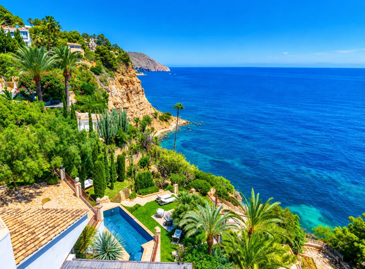Chalet de 4 habitaciones en Altea en venta con piscina - 3.450.000 € (Ref: 10061715)