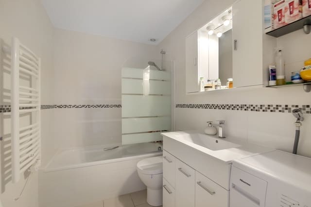 1 makuuhuone Huvila myytävänä paikassa Casco Urbano, Teulada-Moraira mukana uima-altaan - 240 000 € (Ref: 10061717)