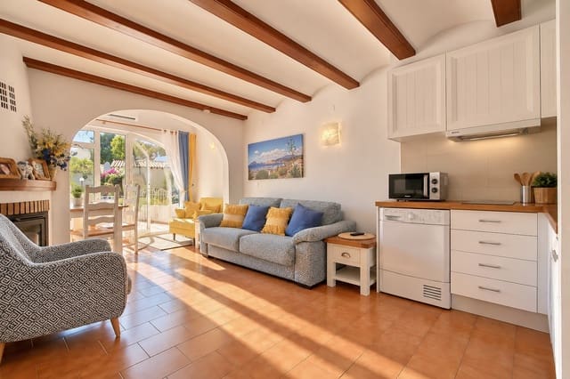 1 quarto Moradia para venda em Casco Urbano, Teulada-Moraira com piscina - 240 000 € (Ref: 10061717)