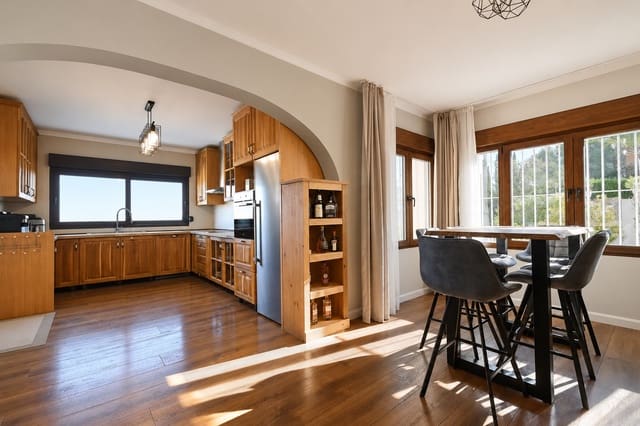 Chalet de 7 habitaciones en Centro ciudad, Javea / Xàbia en venta con piscina - 1.685.000 € (Ref: 10067708)