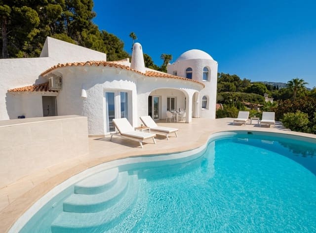 Chalet de 3 habitaciones en Altea en venta con piscina - 1.150.000 € (Ref: 10067710)