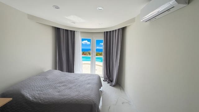 Chalet de 3 habitaciones en Altea en venta con piscina - 1.150.000 € (Ref: 10067710)