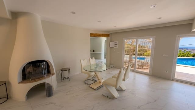 Chalet de 3 habitaciones en Altea en venta con piscina - 1.150.000 € (Ref: 10067710)