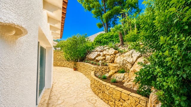 Chalet de 3 habitaciones en Altea en venta con piscina - 1.150.000 € (Ref: 10067710)