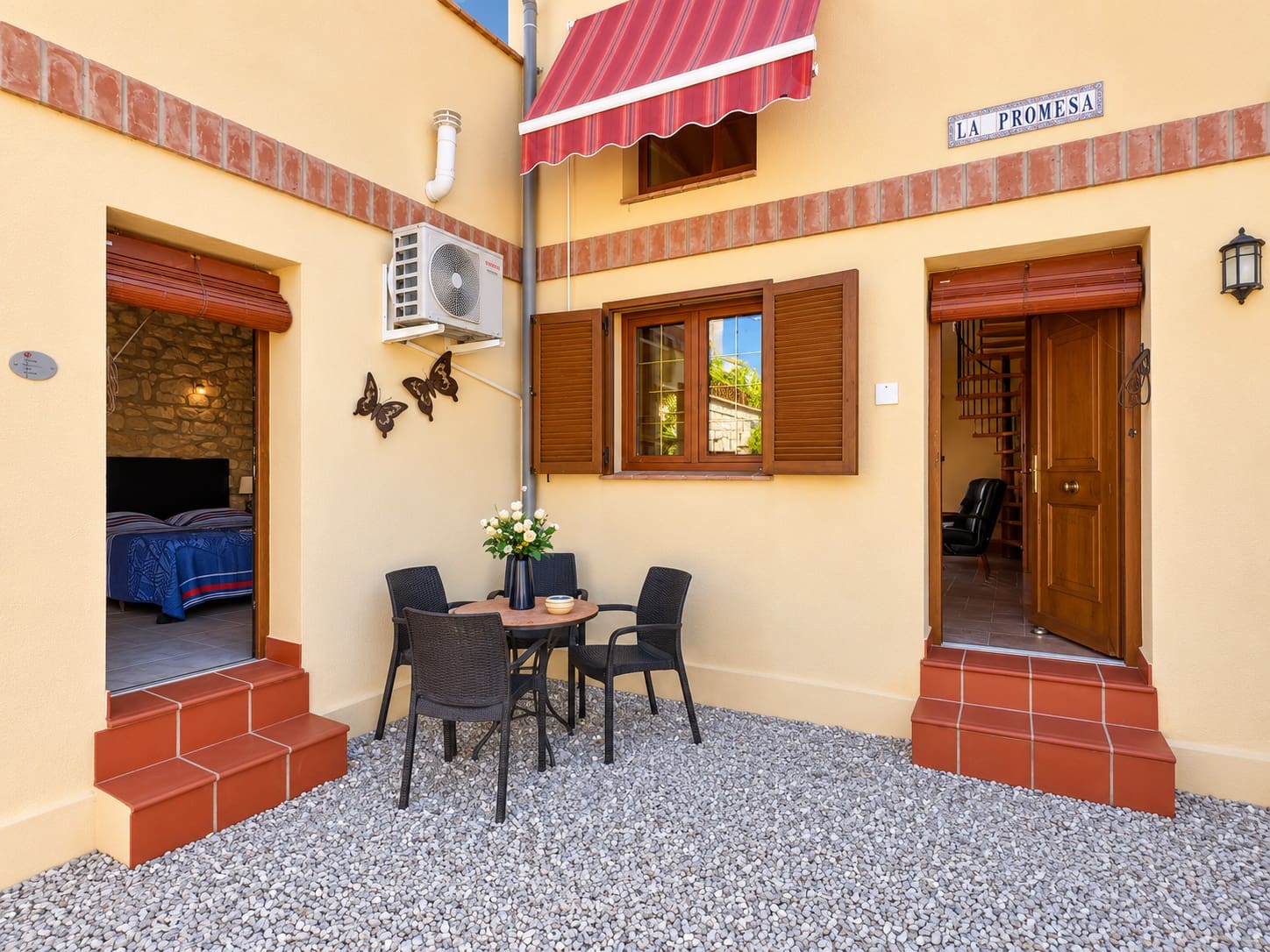 Chalet de 3 habitaciones en Oliva en venta con piscina - 450.000 € (Ref: 10075509)