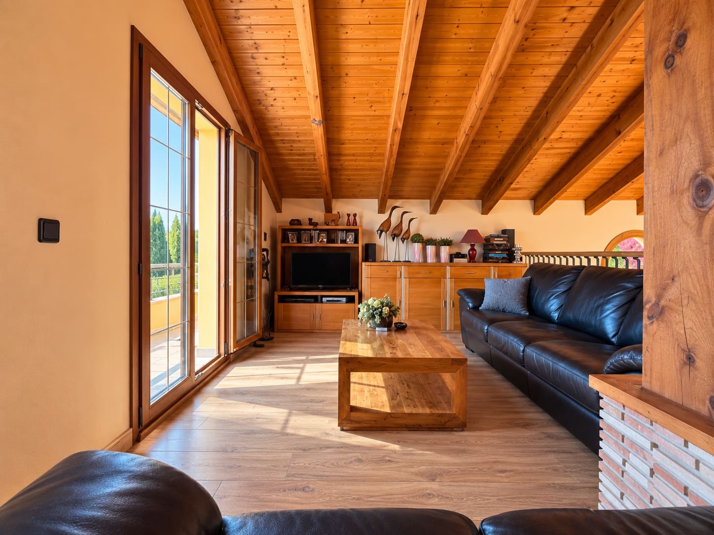 Chalet de 3 habitaciones en Oliva en venta con piscina - 450.000 € (Ref: 10075509)