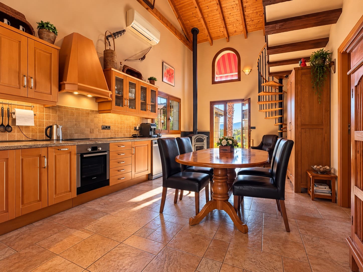Chalet de 3 habitaciones en Oliva en venta con piscina - 450.000 € (Ref: 10075509)