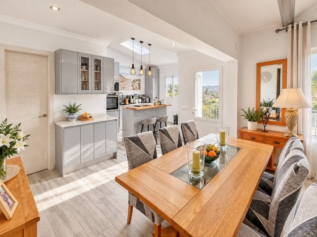Chalet de 5 habitaciones en Centro ciudad, Javea / Xàbia en venta con piscina - 700.000 € (Ref: 10075510)