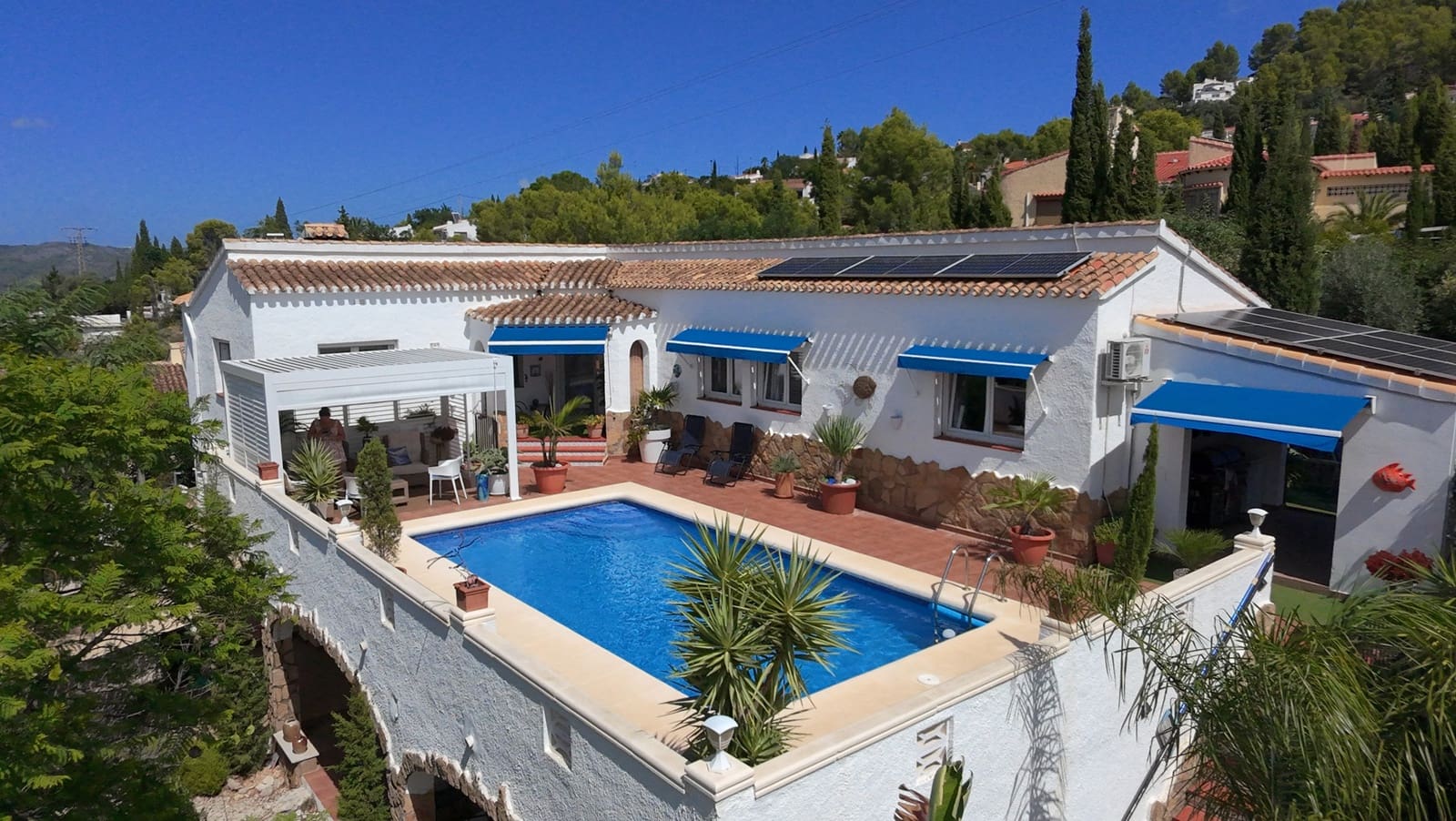 4 chambre Villa/Maison à vendre à Orba avec piscine - 549 000 € (Ref: 10075514)