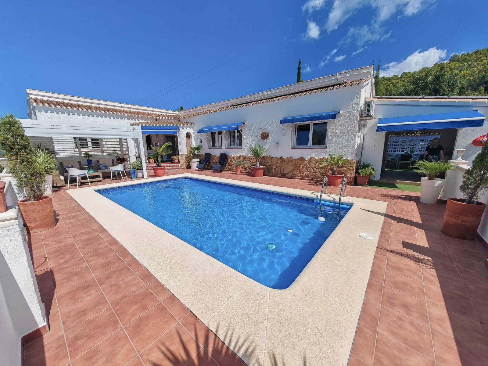 4 chambre Villa/Maison à vendre à Orba avec piscine - 549 000 € (Ref: 10075514)