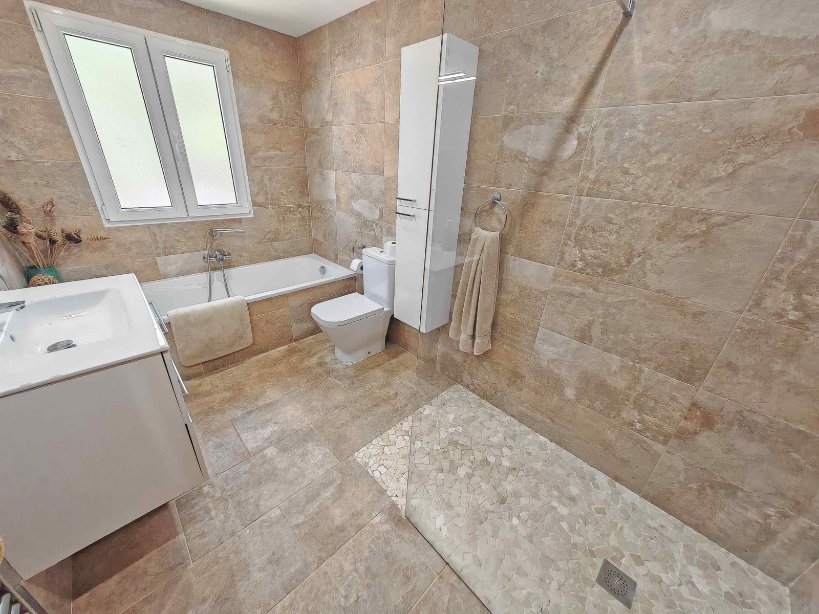 4 chambre Villa/Maison à vendre à Orba avec piscine - 549 000 € (Ref: 10075514)