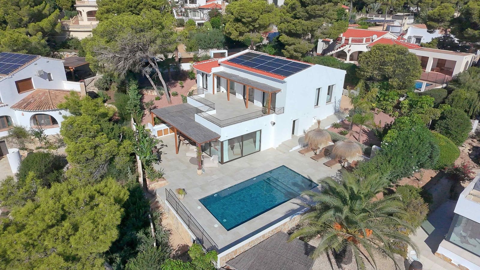 4 chambre Villa/Maison à vendre à Javea / Xabia avec piscine - 1 980 000 € (Ref: 10078064)