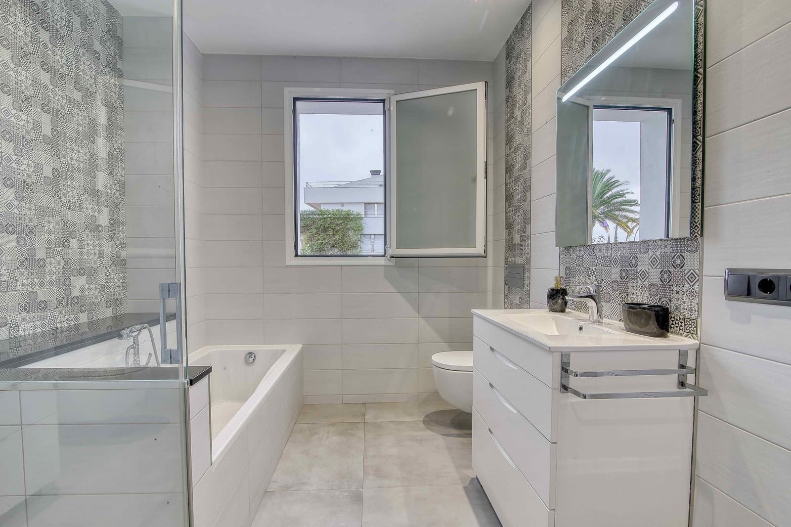 Chalet de 5 habitaciones en Javea / Xàbia en venta - 1.440.000 € (Ref: 10089452)