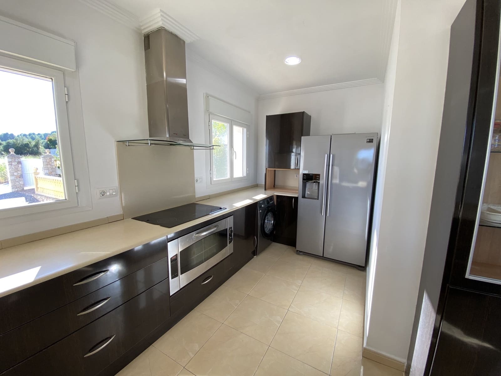 Chalet de 4 habitaciones en Beniarbeig en venta con piscina - 799.000 € (Ref: 10098206)