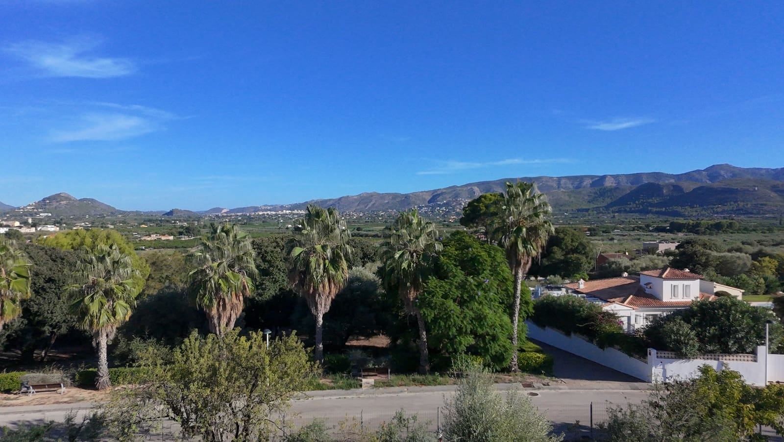 Chalet de 4 habitaciones en Beniarbeig en venta con piscina - 799.000 € (Ref: 10098206)