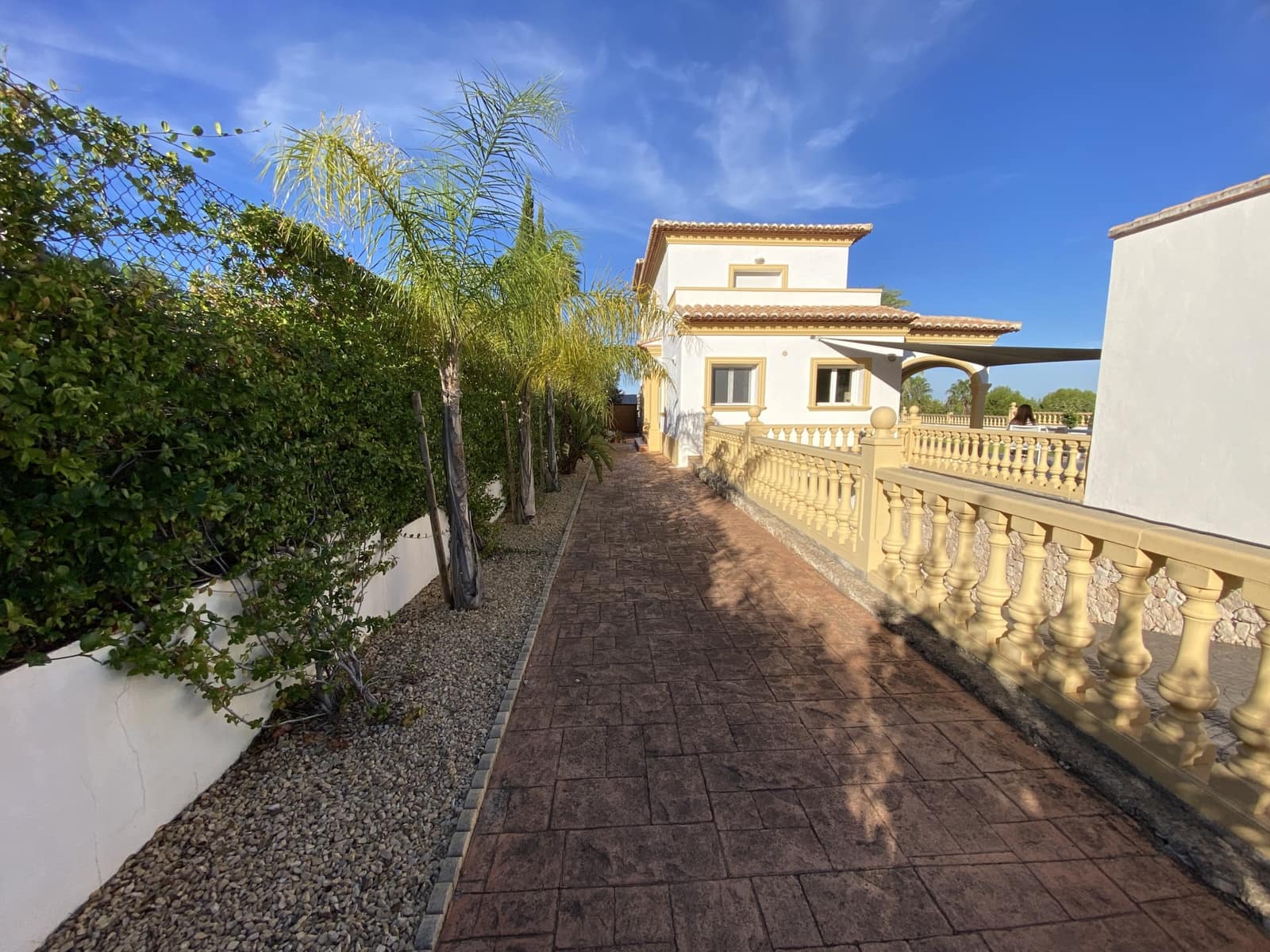 Chalet de 4 habitaciones en Beniarbeig en venta con piscina - 799.000 € (Ref: 10098206)