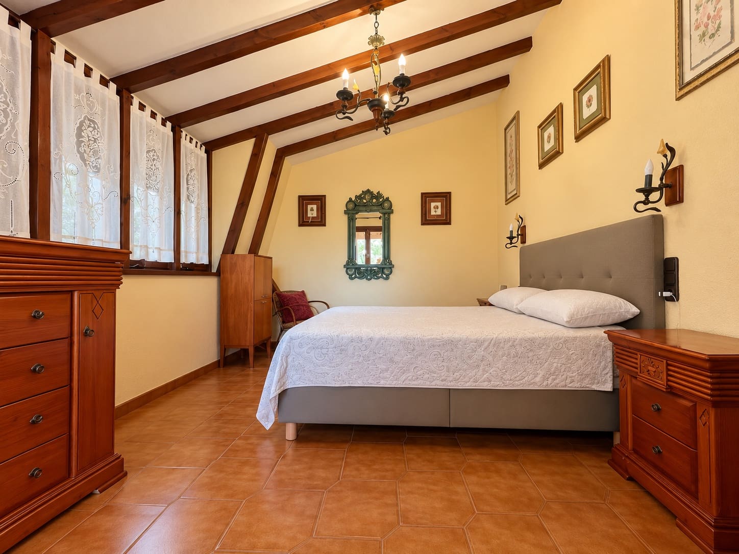 4 quarto Moradia para venda em Beniarjo com piscina - 650 000 € (Ref: 10100128)