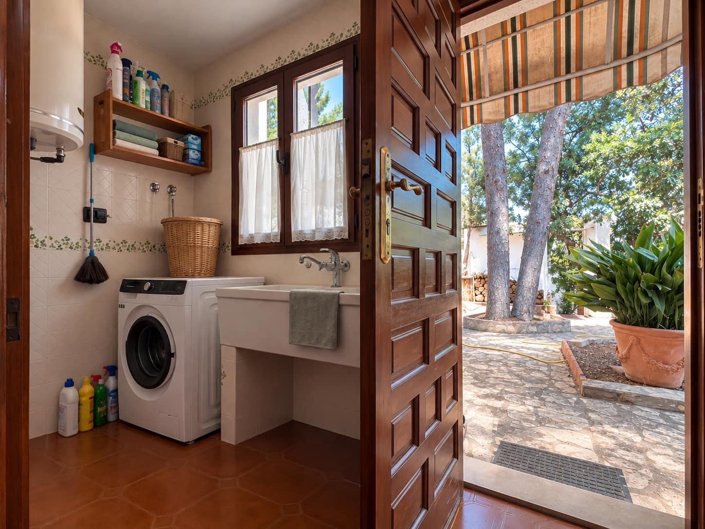 4 quarto Moradia para venda em Beniarjo com piscina - 650 000 € (Ref: 10100128)