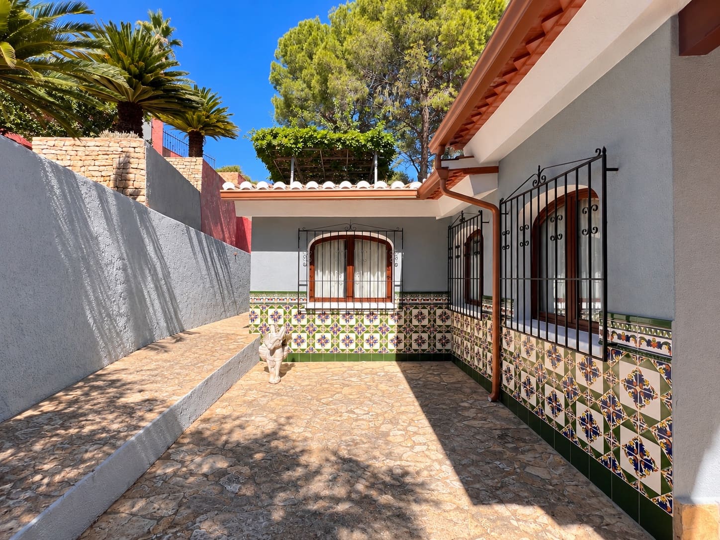 4 quarto Moradia para venda em Beniarjo com piscina - 650 000 € (Ref: 10100128)