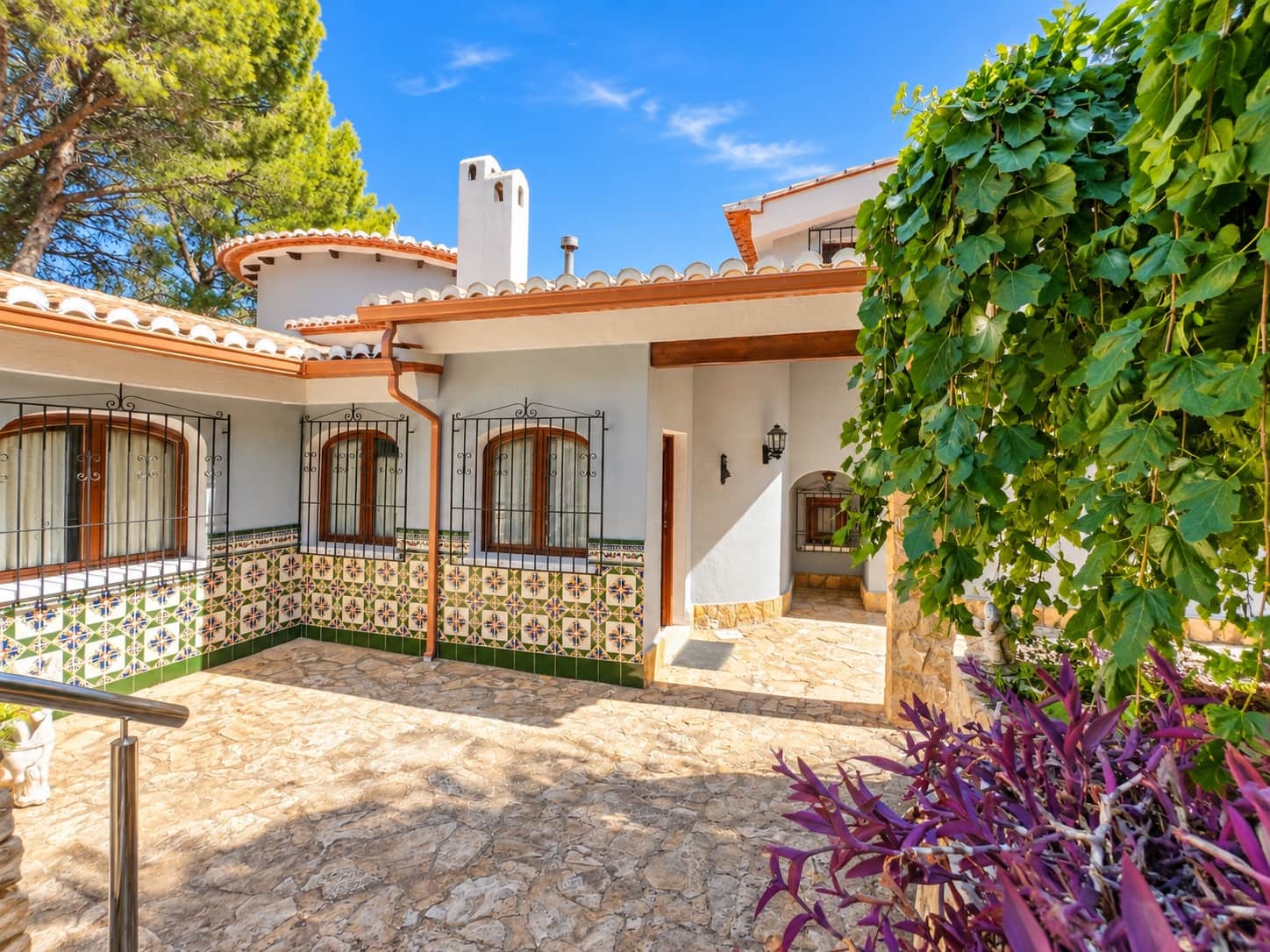 4 quarto Moradia para venda em Beniarjo com piscina - 650 000 € (Ref: 10100128)