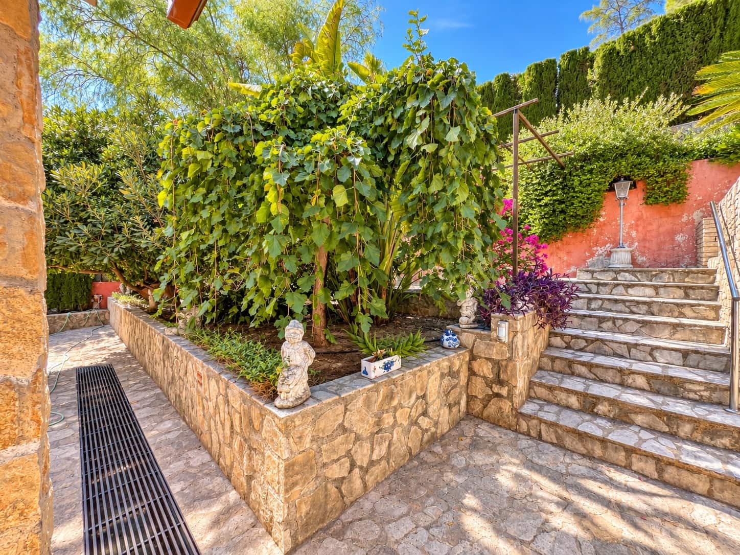 4 quarto Moradia para venda em Beniarjo com piscina - 650 000 € (Ref: 10100128)