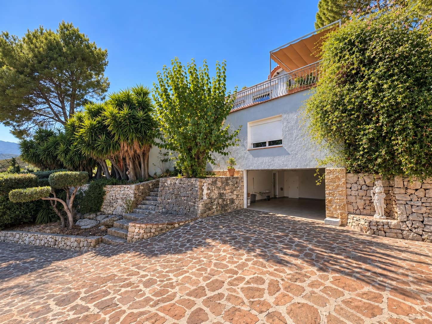 4 quarto Moradia para venda em Beniarjo com piscina - 650 000 € (Ref: 10100128)