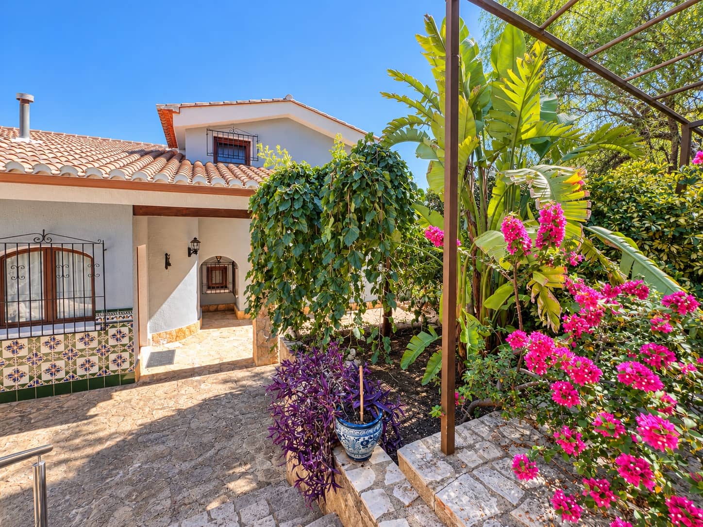 4 quarto Moradia para venda em Beniarjo com piscina - 650 000 € (Ref: 10100128)