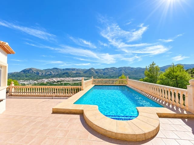 2 Zimmer Villa zu verkaufen in Pego mit Pool - 375.000 € (Ref: 10100129)