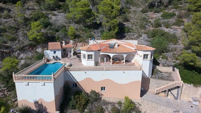 2 Zimmer Villa zu verkaufen in Pego mit Pool - 375.000 € (Ref: 10100129)