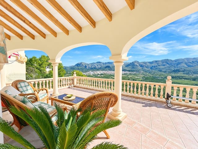 2 Zimmer Villa zu verkaufen in Pego mit Pool - 375.000 € (Ref: 10100129)
