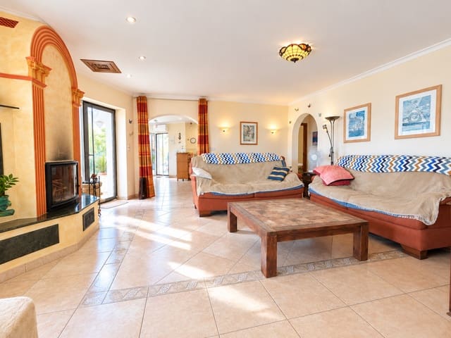 2 Zimmer Villa zu verkaufen in Pego mit Pool - 375.000 € (Ref: 10100129)