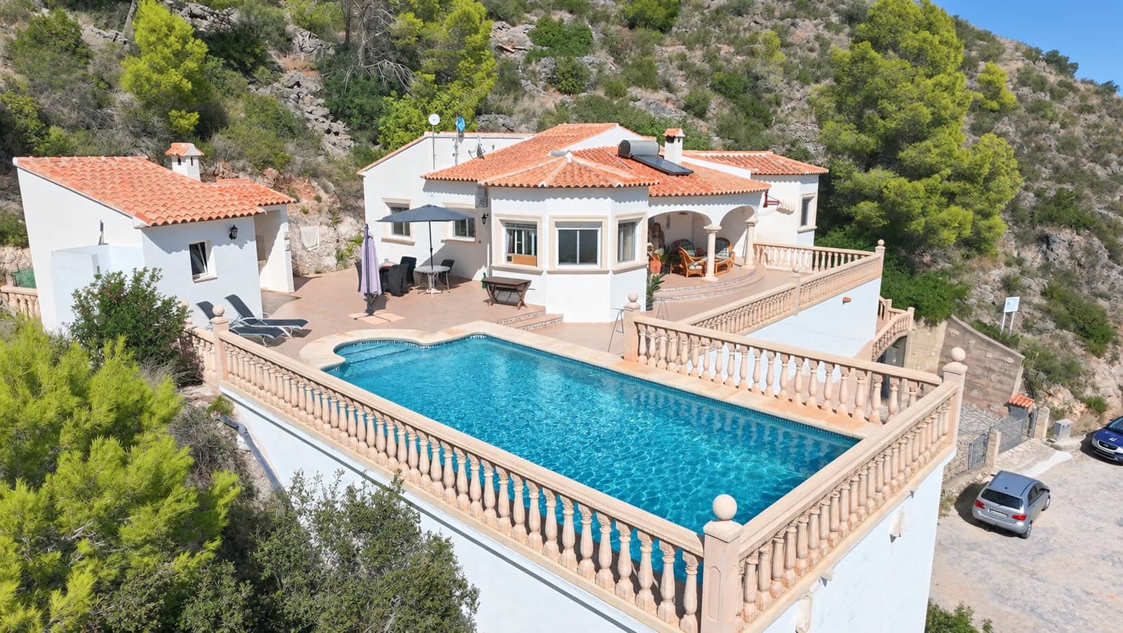 2 bedroom Villa for sale in Pego with pool garage - € 375,000 (Ref: 10100129)