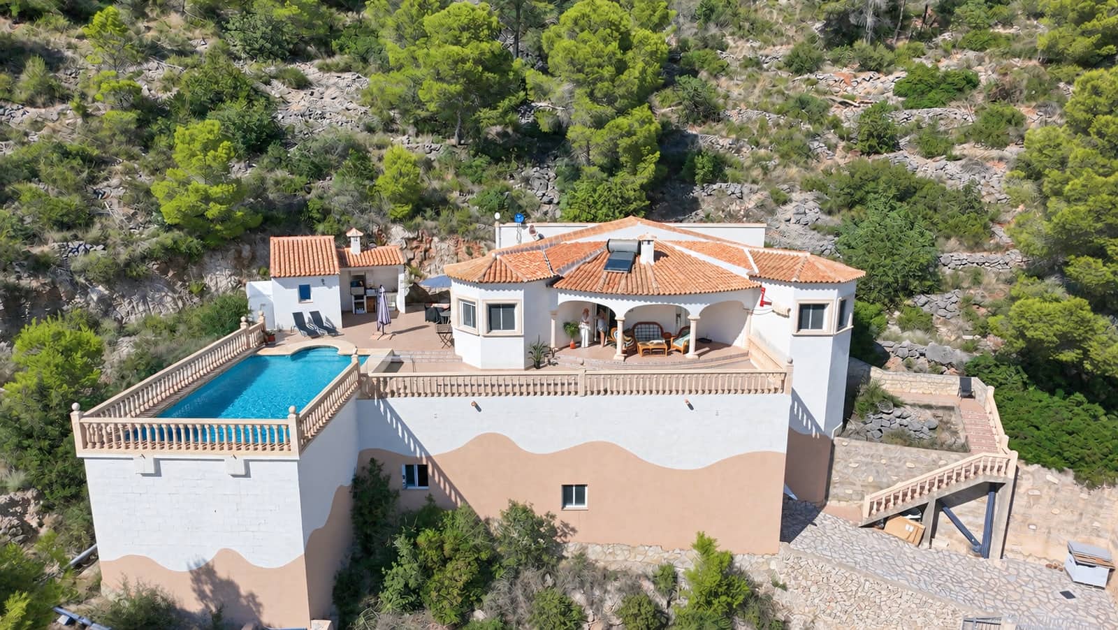 2 bedroom Villa for sale in Pego with pool garage - € 375,000 (Ref: 10100129)