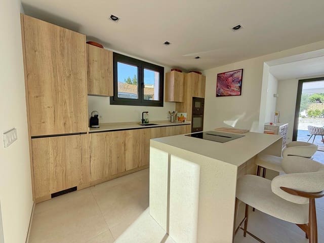 5 camera da letto Villa in vendita in Centro ciudad, Javea / Xàbia con piscina - 1.685.000 € (Rif: 10100130)