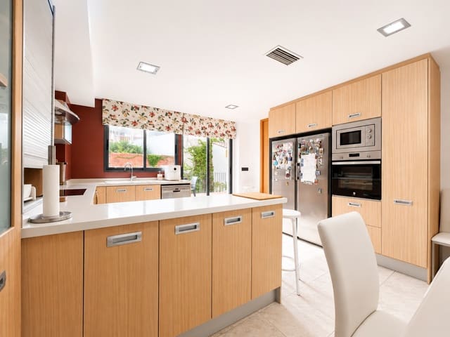 3 sypialnia Dom blizniak na sprzedaż w Ador z garażem - 409 000 € (Ref: 10115651)